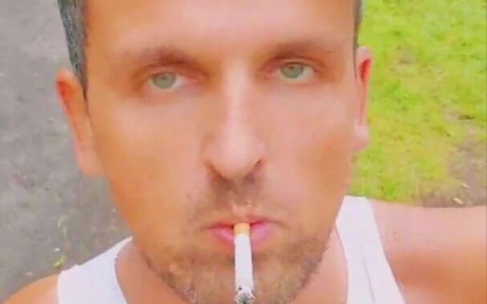 Slutboyben: Schwanz in regendusche