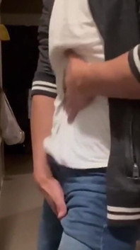 Nahrávají porno video s přítelkyní svého nejlepšího přítele