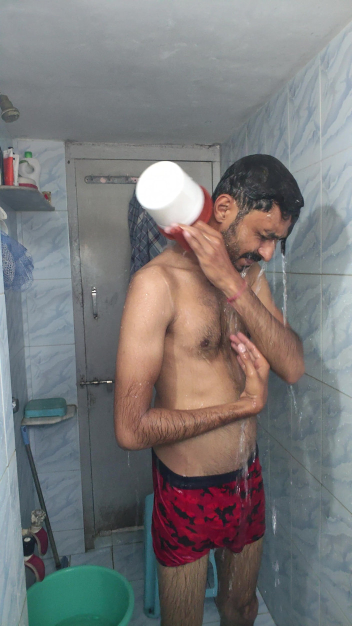 UltraHotBoy69: Obter Banho Nu Com O Rosto