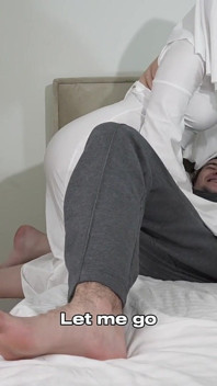 Ghost Si Intrufola Nella Tua Stanza per Svuotare Tutto Il Tuo Sperma
