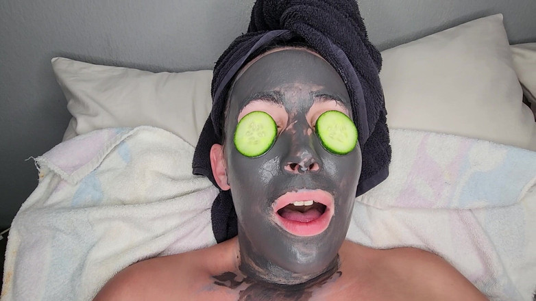 domslutfucker: 胖乎乎的标题荡妇宠爱，同时取悦自己