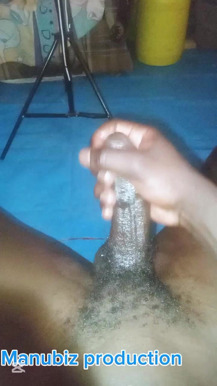 Manubiz: Big booty latina Gem recibiendo su grueso culo follado