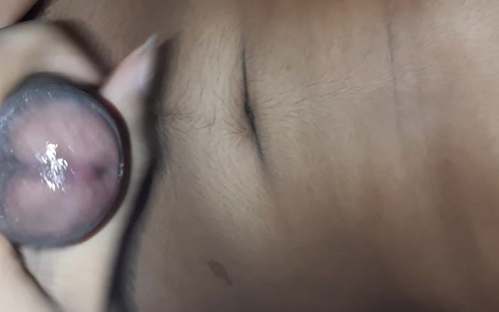 Hot Kolla: Băiat drăgut care se masturbează și se joacă cu spermă