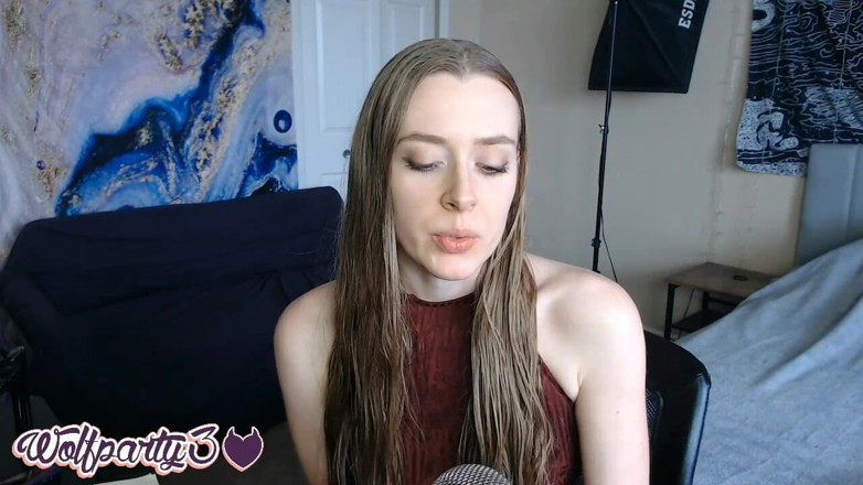 Dahlia Wolf: Findom smoking joi