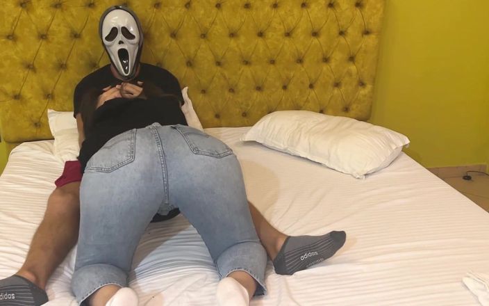 A couple of pleasure: Ghostface को हैलोवीन के लिए मुफ्त लंड चुसाई मिलती है