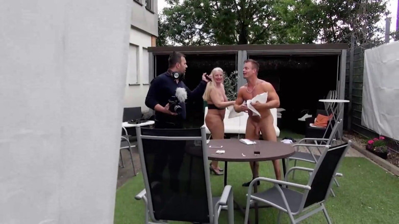 Deutschland porn: Reife bBW auf castingcouch gefickt