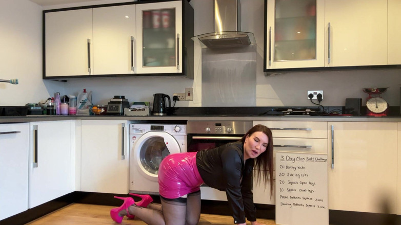 Sophie James: 3 Day Mom Butt Challenge Squeeze the Cum Out of...