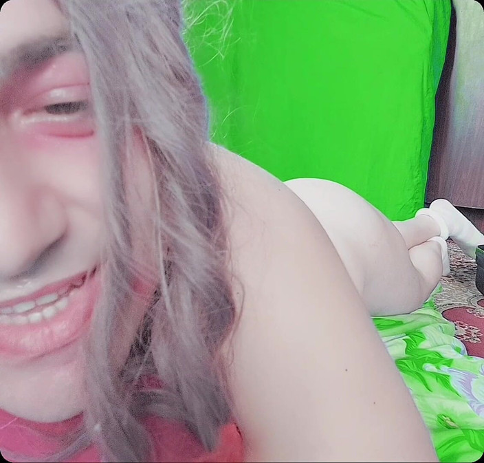 Kitty_Cross: +18 大泡泡屁股金发女郎