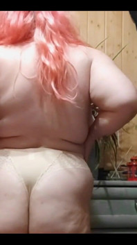 See my ass in all its glory