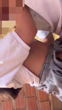 Videoclip exclusiv UNGHI VIP cu o fată de facultate călărindu-și profesorul de acasă nota