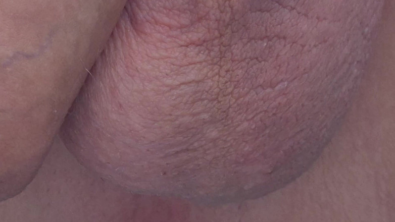 SavageHeater59: 내 고환이 클로즈업에서 움직이고 있어, 신나서