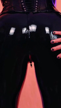라텍스 고무 Catsuit 밀프 페티쉬 모델 Arya Grander의 모음집 비디오