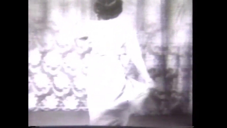 The Unforgettable: L Wanita Menari Di Teater