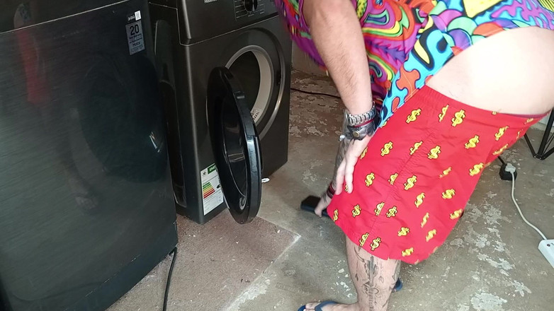 Bigjoefuckalott: Katanya dia pakai kaus kaki di mesin pengering