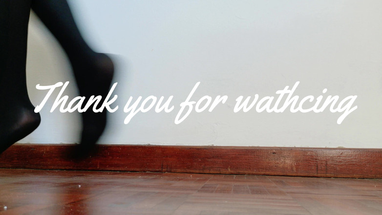 Kinky Lyrical: Nylon a čisté podpatky