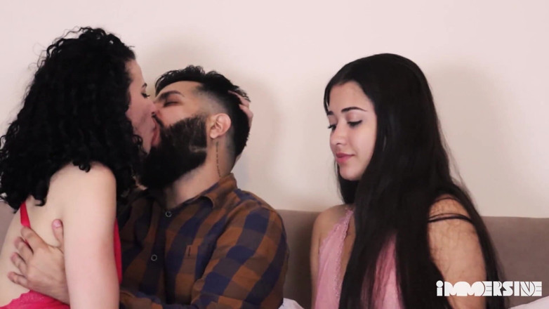 Lady Snow Brasil: Two Wonderful Girls in Their First Threesome