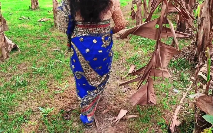mahihot1: Neighbor Bhabhi Used Dirty Language to Have Fucked.