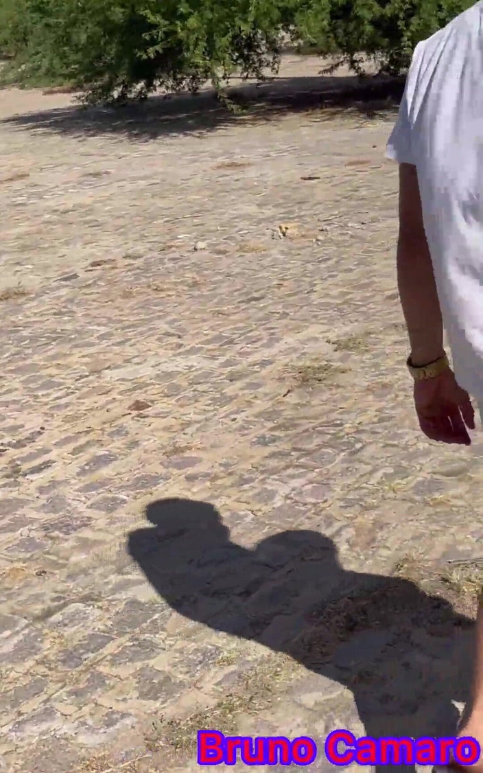 VictorHugo: Pacarku mengerang ke kontolku tanpa henti