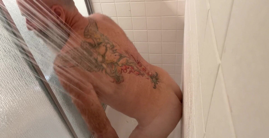 feedmedick: Pensando a te in bagno