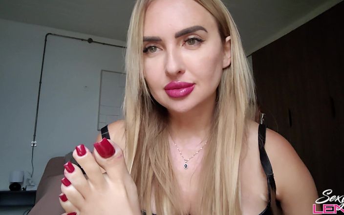 Goddess Lena: Jag dreglar på dildo och tår
