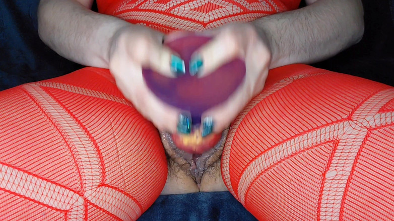 LunaXscorpia: Červené punčochy a kapající krém