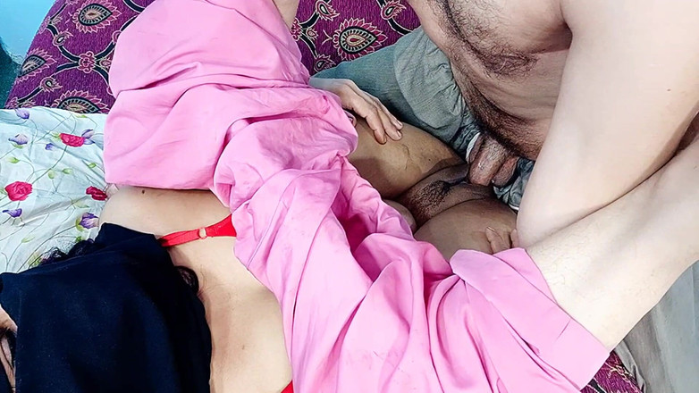 Netu: Härlig indisk sexig fru romantisk fitta knulla i första natten...