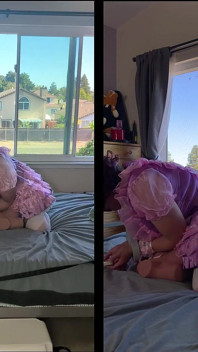 Rosa cetim maricas empregada cavalga seu brinquedo de boneca sexual enquanto está trancada