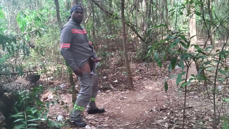 TheBlacKHunterr: Zastavil jsem se u laguny, abych si udělal a