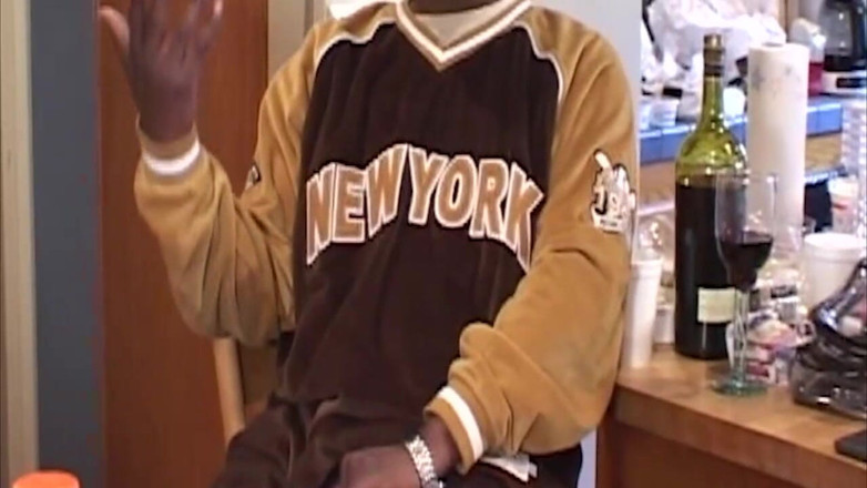 XXXEROTICONLY: Gangbang con una MILF bionda scopata duramente con 3 uomini