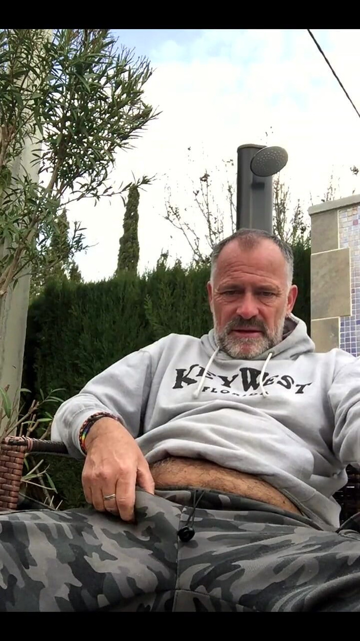 Daddybearvlc: 流开始于 2024/02/15 01：58 下午