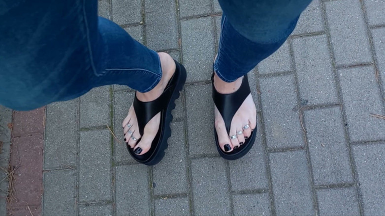 Heelex: I Walk Around and Show off My Feet in Sexy...