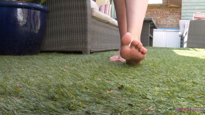 Danielle Maye: Dirty Bare Feet
