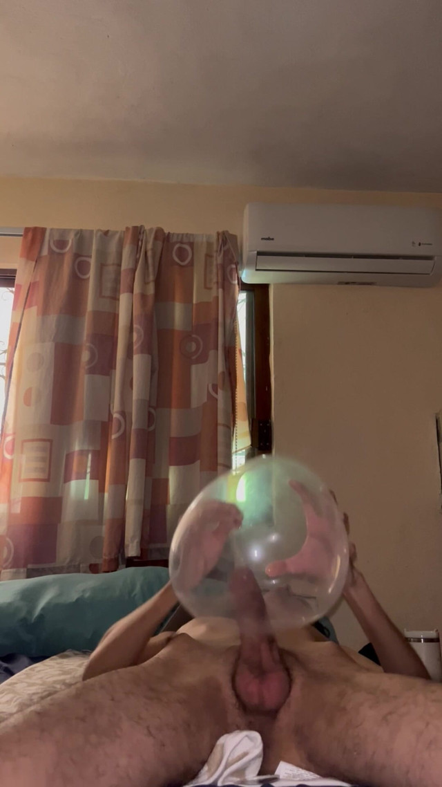 Fucking a Condom and Rich Cumshot (Twink cool)