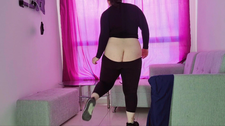 Alice H: Buttcrack Semasa Saya Bersenam