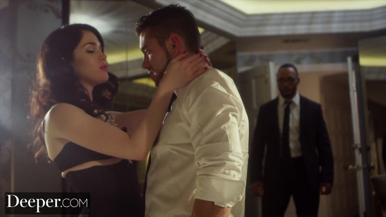 Deeper: Deeper - Evelyn’s intense threesome with jealous partner