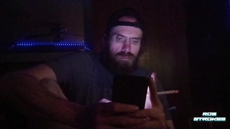 Rob Strokes: Sonntagnacht Zigarette