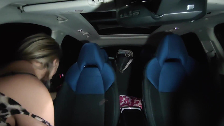 Alex e Bianca: Ngentot di hutan sama saudara tiri istriku. Pelacur jalang yang...