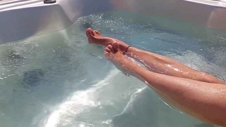 Selena701: Amateur Blonde Mature Wife Enjoys Sex Outdoors