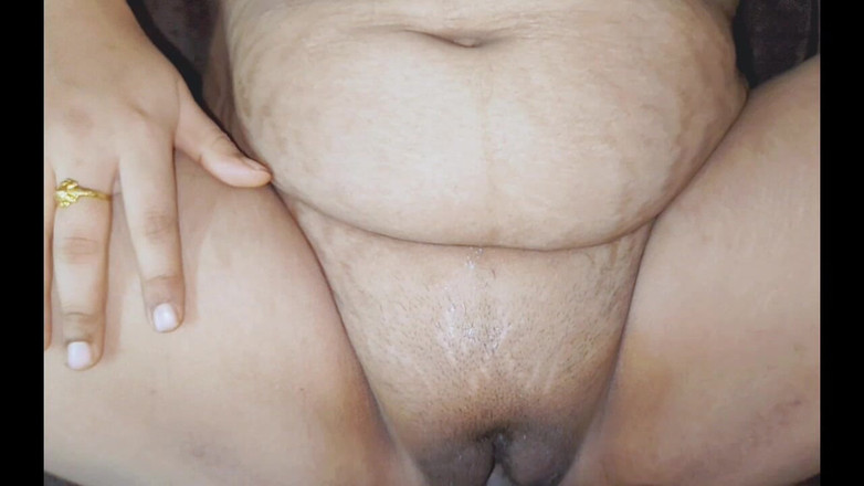 Bhabi8068: Makcik kampung dengan bapa tiri jiran