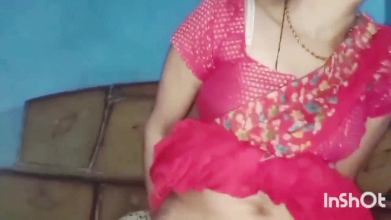Village studio: Stiefschwester gibt stiefbruder blowjob, bevor sie fickt