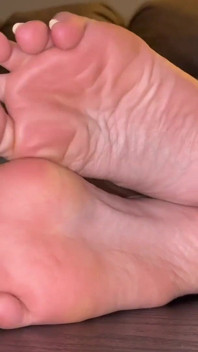 Pomarszczone Wielbienie Stóp - Ivys Feet POV