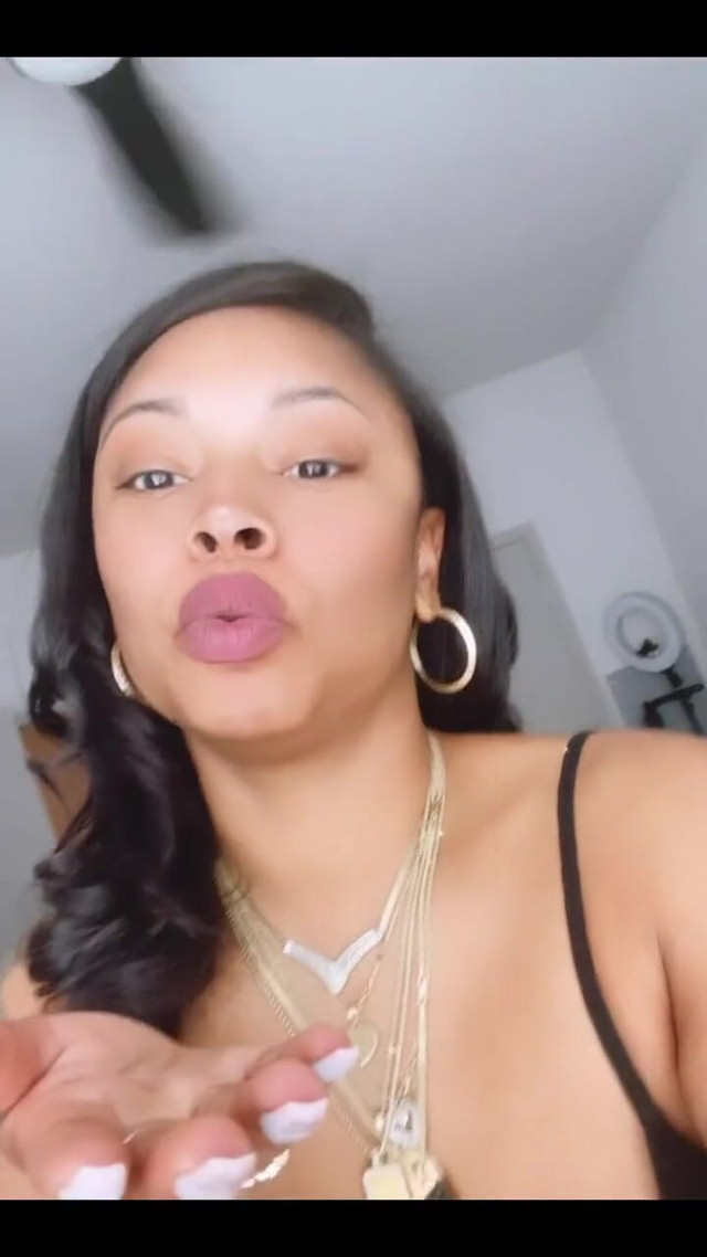 Kisses!! (Mouth hugz)