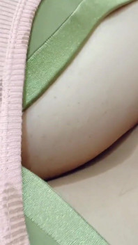 마야는 비에 흠뻑 젖은 그녀의 코칭 클래스에 가서 그 마야는 그녀의 교사를 제거하기 시작 한 후, 휴일이었다.
