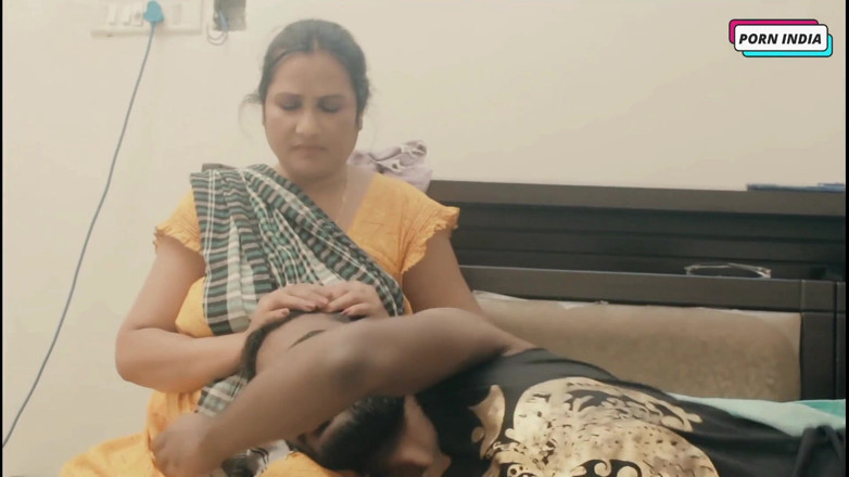 Porn India Studio: Sexy služka je tvrdě ošukána
