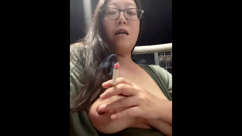 Smoking Asian: Darkside hút thuốc Châu Á cắn, trích xuất bộ lọc thuốc...