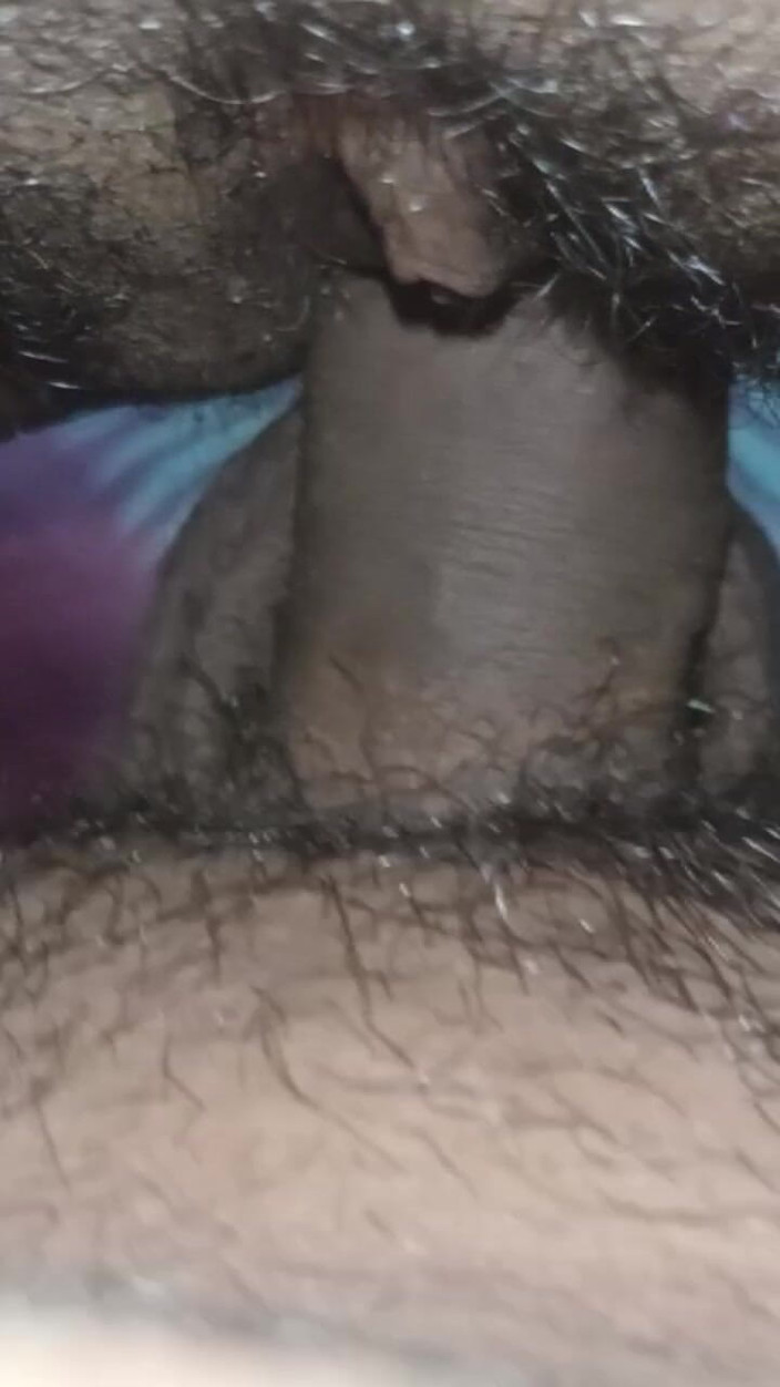 XXX Nepal: Ehemann leckt Urfis muschi und fickt sie mit gurke in...