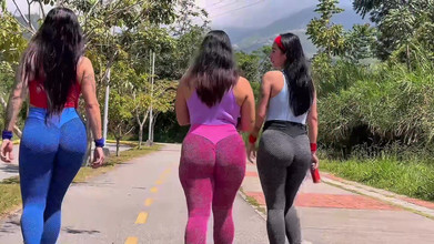 Jenifer Play: Padrastro Afortunado Tiene Sexo Con Sus 3 Hijastras