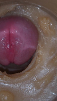 Precum squirting w mojej cipki zabawkowej kamerze w pochwie 4K. Ekstremalne zbliżenie!