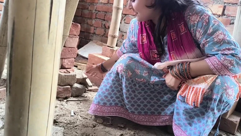 pujaprem: Women Fuck with Constructor