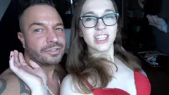 Sudut pandangan pertama seks dubur dengan TS Emily - creampie trans nakal